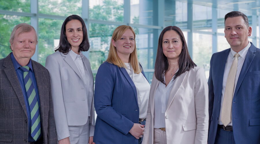 Das gesamte Team der Anwaltskanzlei TJQ